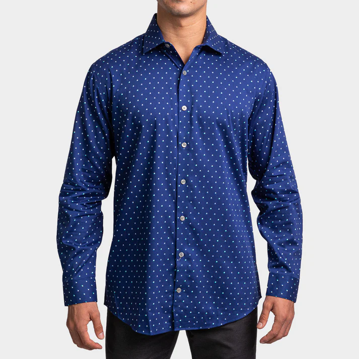 camisa de blanco